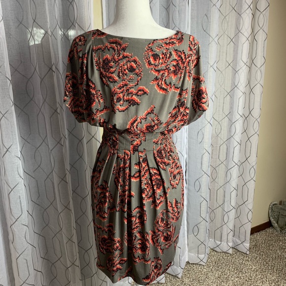 Elle Belted Dress Size Small - Picture 5 of 7